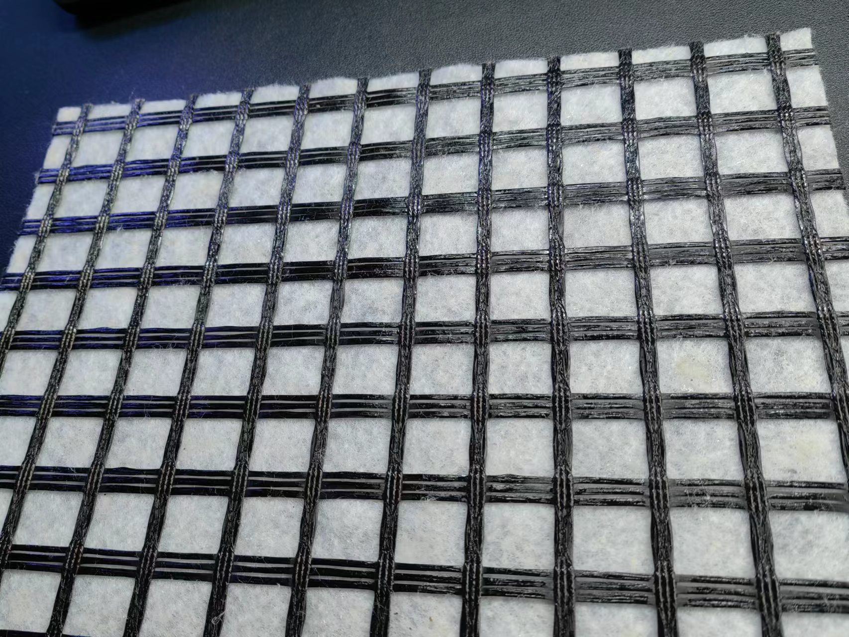 Asphalt Pavement Reinforcement Fiberglass Geogrid Geocomposite